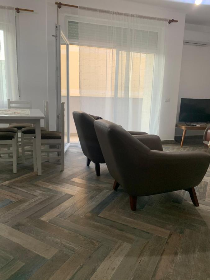 Daily Apartment Tiranë Luaran gambar