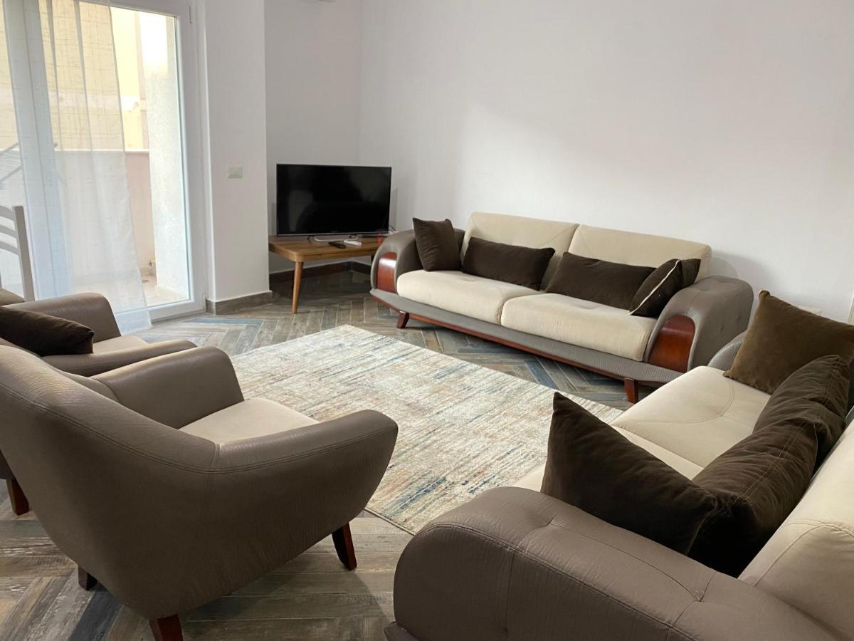 Daily Apartment Tiranë Luaran gambar